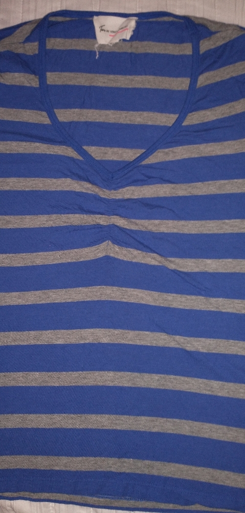 Size small Vince Camuto